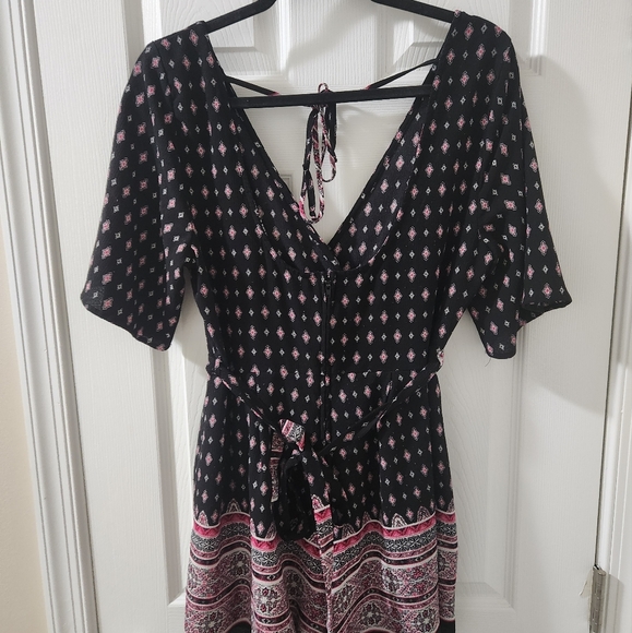 Romper - Picture 2 of 5